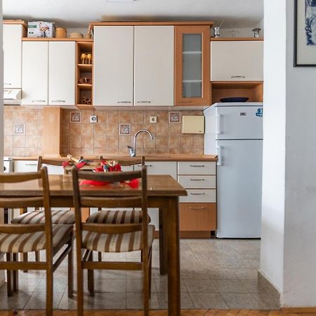 The Vintage Nest Appartement Skopje Buitenkant foto